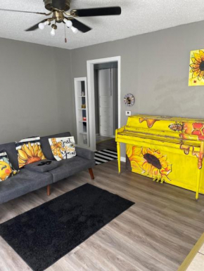 Bumble Bee Cottage